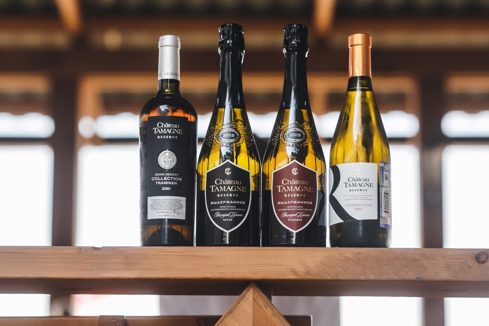 Праздник в честь Дня города на Краснодарском ипподроме прошел при поддержке «Кубань-Вино»