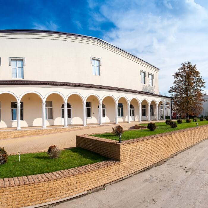 Экскурсия в Центр классического виноделия «Кубань-Вино»