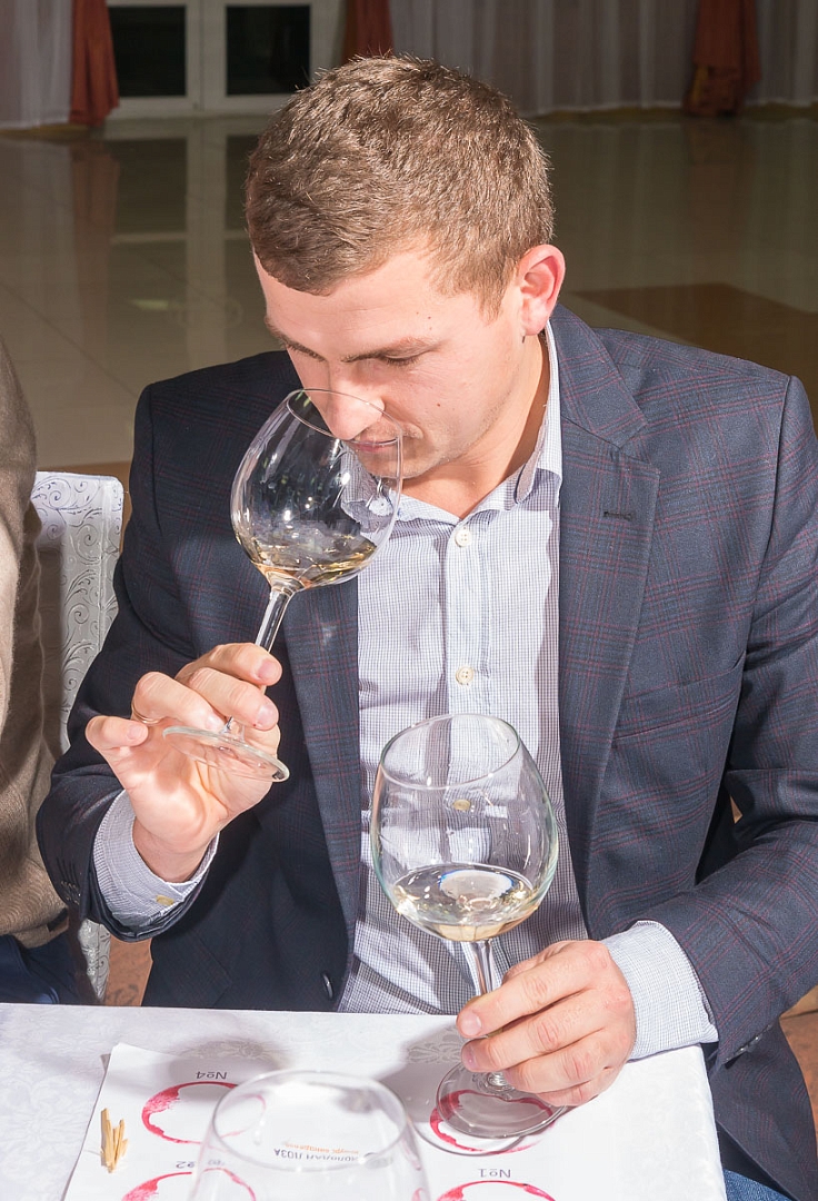 Технолог «Кубань-Вино» стал победителем Всероссийского конкурса «Молодая лоза»